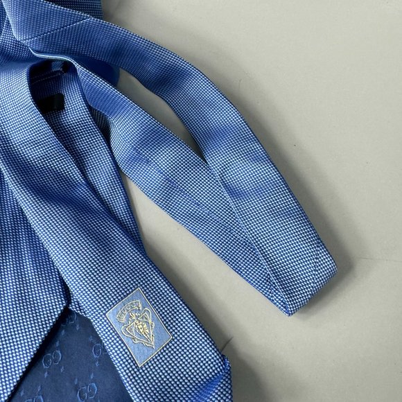 Authentic Gucci 100% Silk Blue Tie - Picture 7 of 12